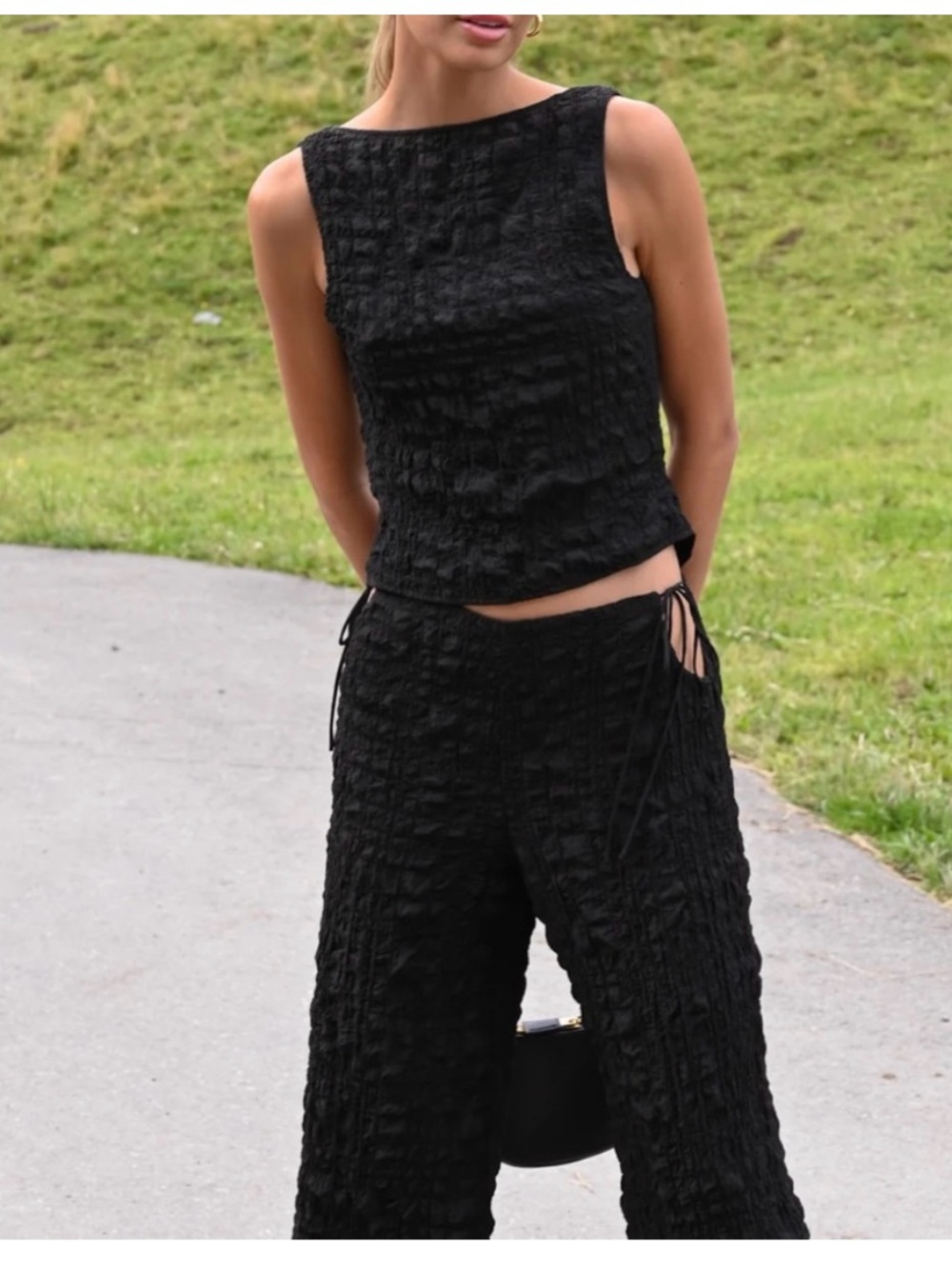 Textured Black Tie-Front Sleeveless Camisole - Tatum Bubble Tie Vest - Picture 4 of 7